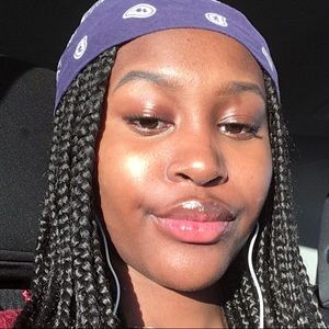 Meet your Posher, Carla paul